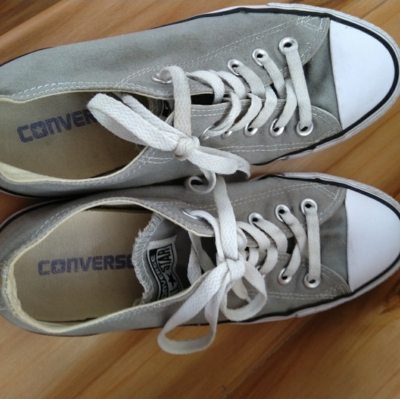 Converse grey women's shoes size 8 - Picture 5 of 7